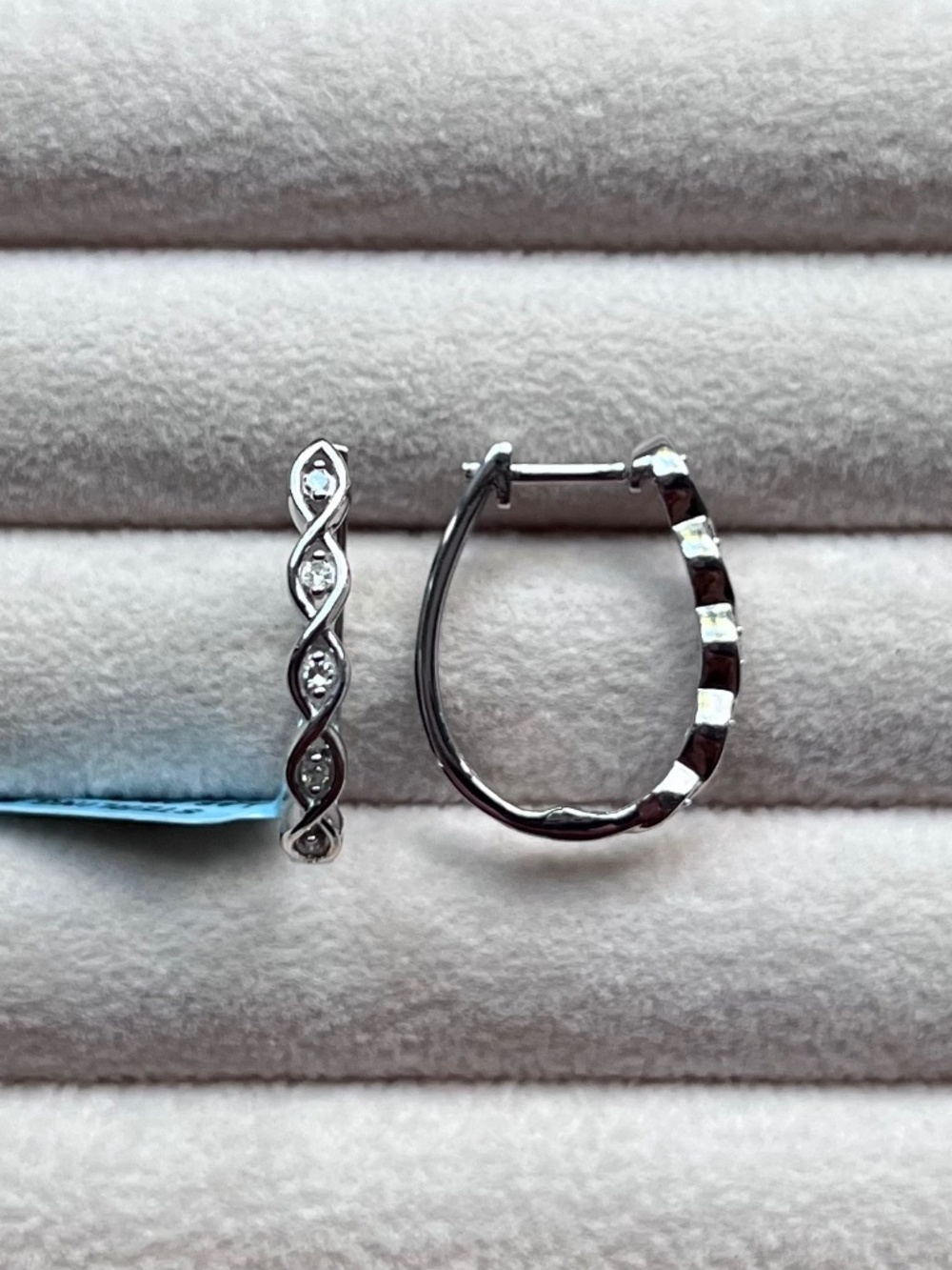 E109 | Genuine Diamond Twisted Latch-Back Hoop Earrings